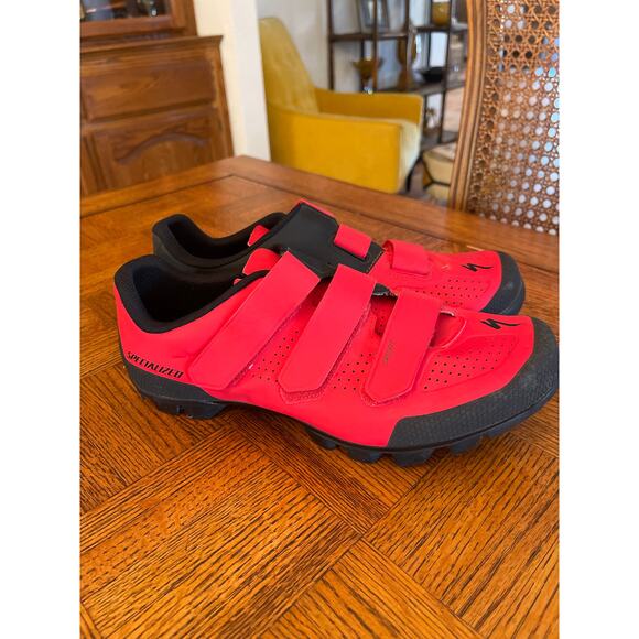 Specialized mountain biking shoes with SPD clips - Picture 1 of 7